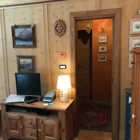아파트 Chalet Of Hearts Nel Bosco Di Pocol *